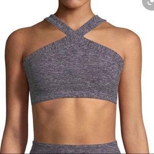 NWOT Beyond Yoga criss cross sports bra